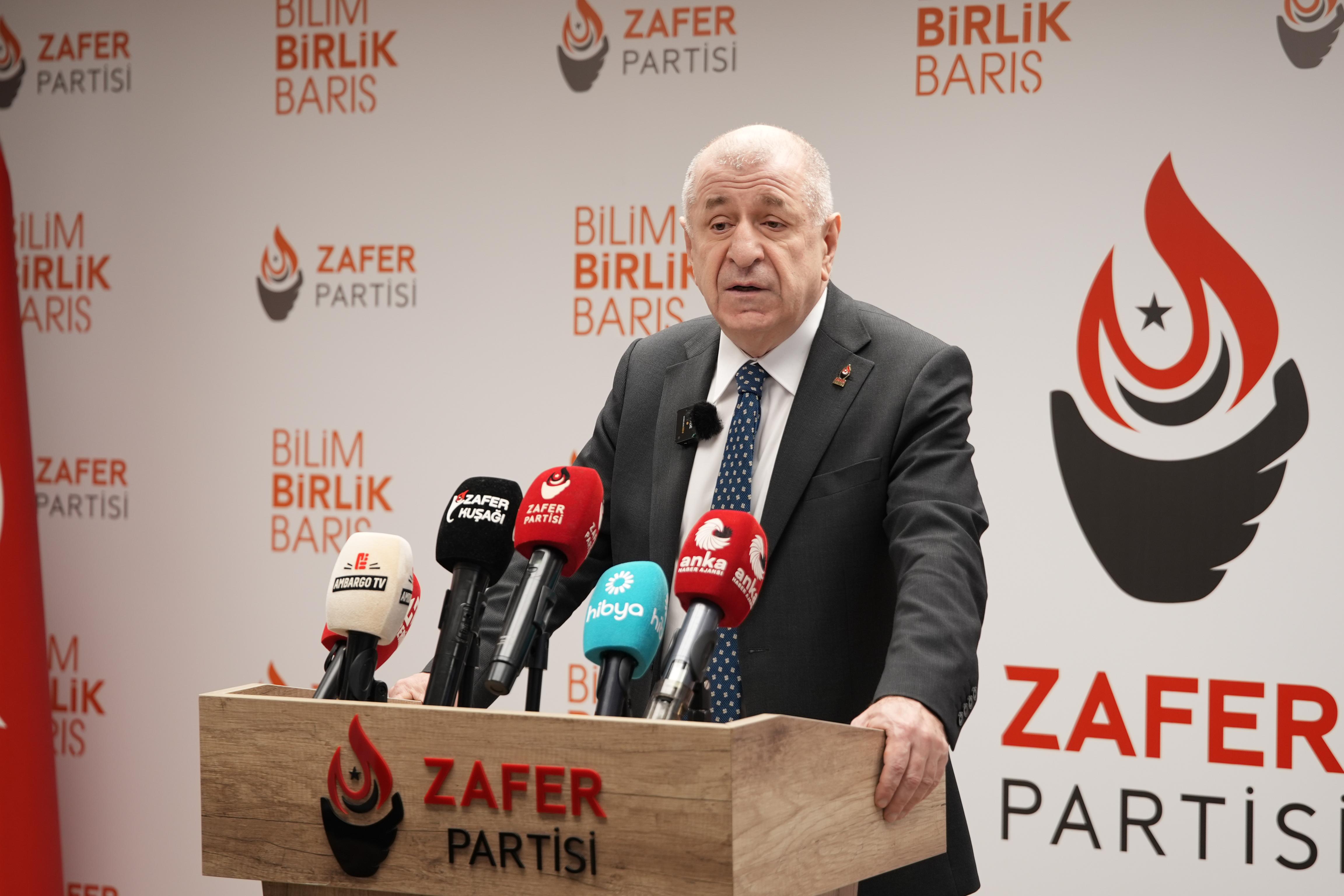 “İSRAF EKONOMİSİNE DEVAM EDEN ZİHNİYET, VATANDAŞIN ELİNDE KALAN BİRİKİMİ VERGİLERLE HAZİNEYE AKTARIYOR”